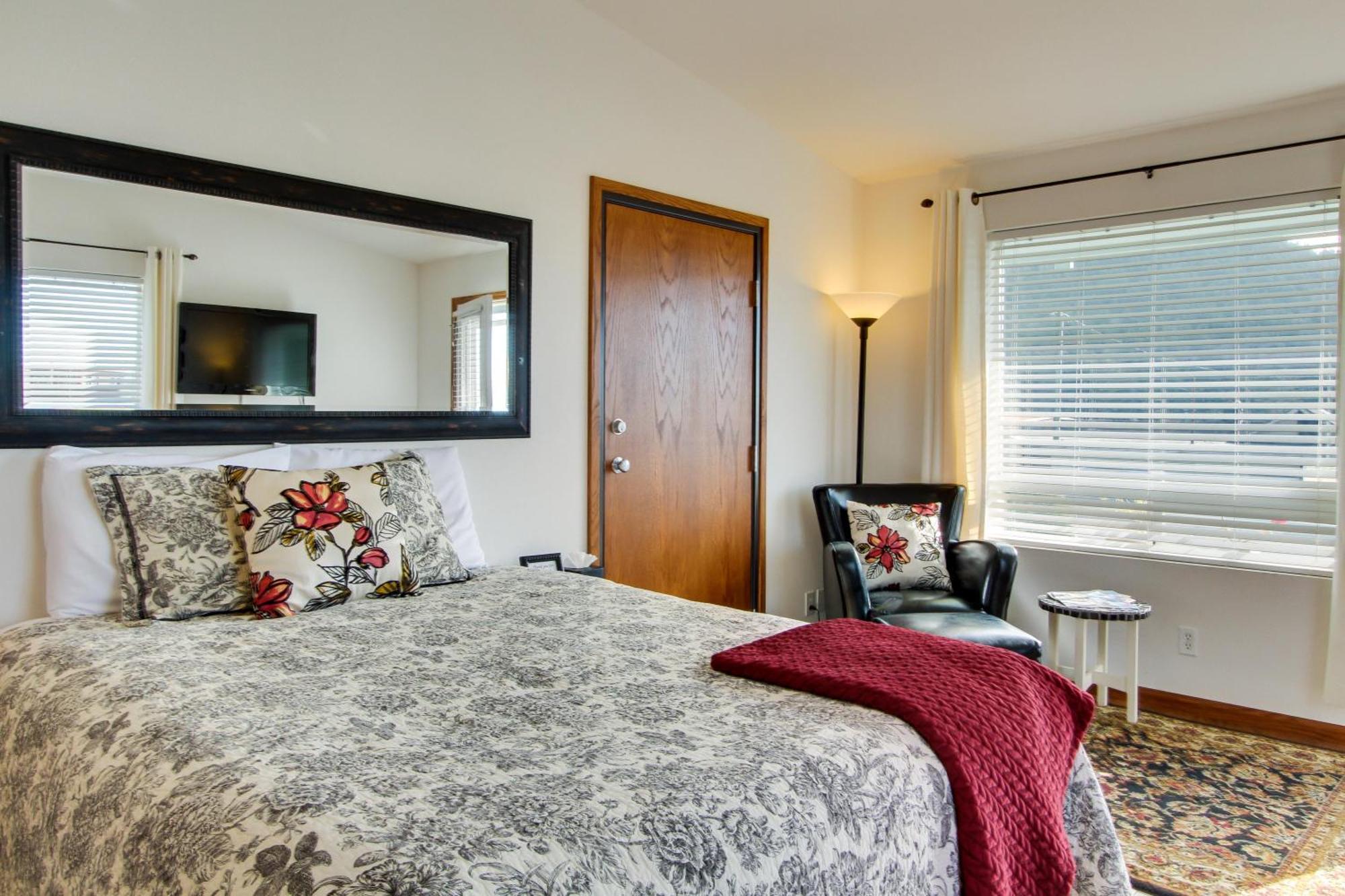 Ocean Cove Inn Yachats Buitenkant foto
