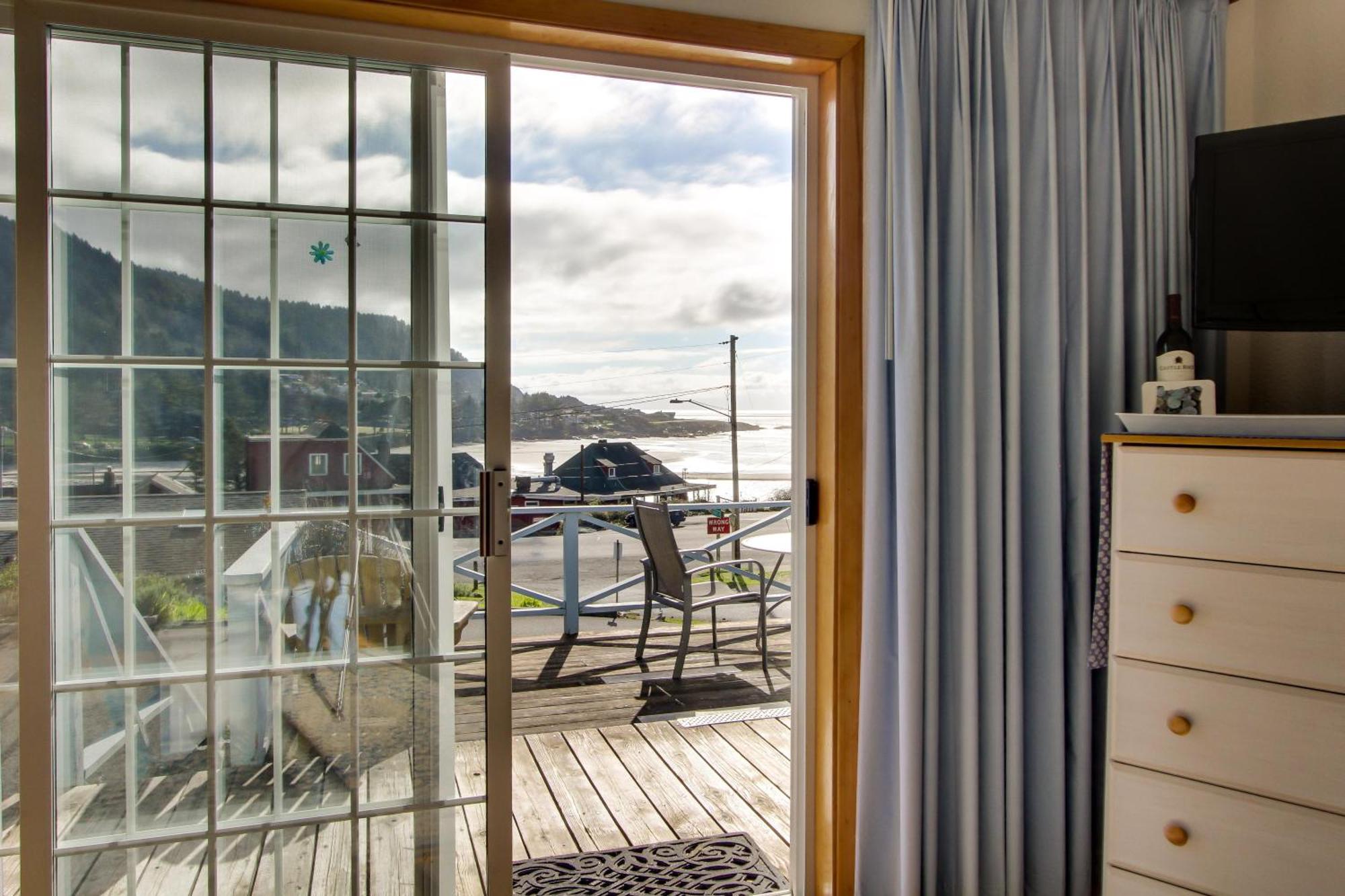 Ocean Cove Inn Yachats Buitenkant foto